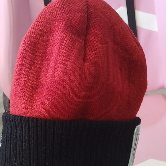 Stylish Red and Black Beanie with OH Embroidery - Picture 3 of 4